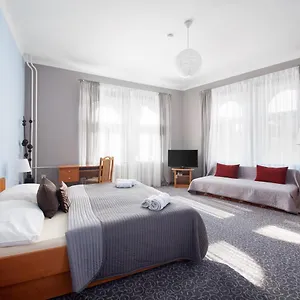 Bell 3* Prága