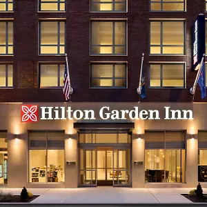 Hilton Garden Times Square South מלון ניו יורק